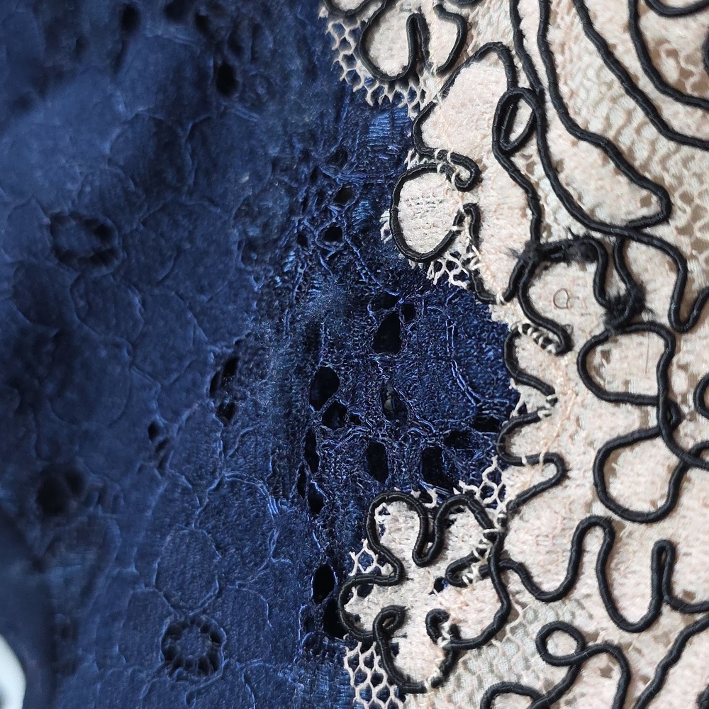 Elegant Lace Dress with Blue and Burgundy Accents Size 1 - Picture 11 of 11